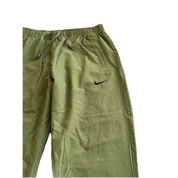 Nike Men's Woven Training Pants 934592-385 XL Cargo Khaki Olive Green LW Joggers - Picture 5 of 12